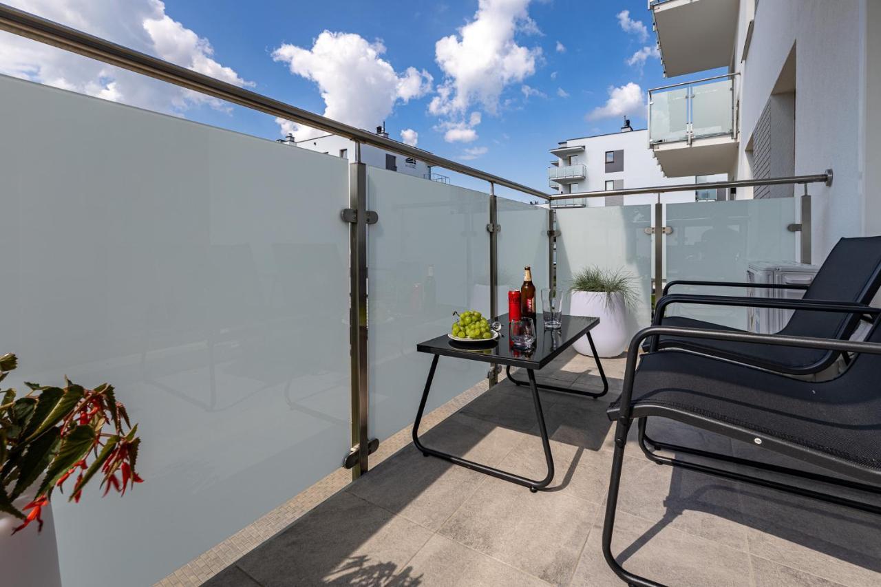 Apartament Przystan Ilawa Green Buitenkant foto